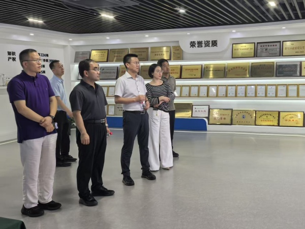 1750908052210811.jpg 展廳一_副本.jpg